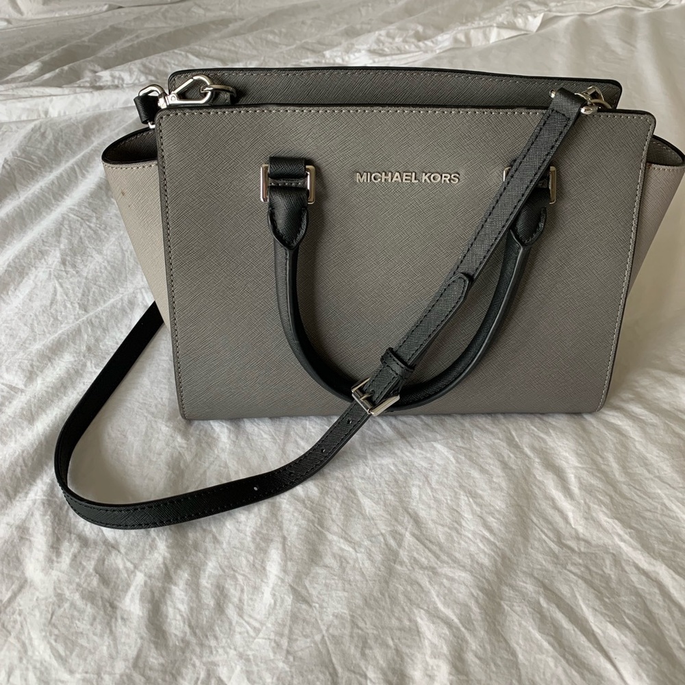 Michael Kors tri-color handbag w/ crossbody strap